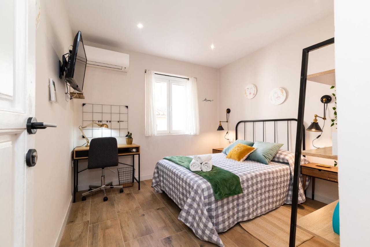 Emblematic Apartment In The Realejo Гранада Екстериор снимка
