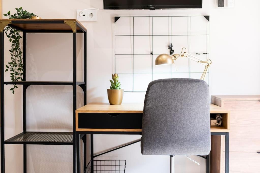 Emblematic Apartment In The Realejo Гранада Екстериор снимка