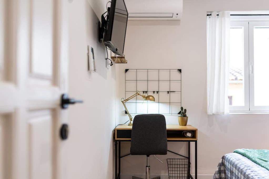 Emblematic Apartment In The Realejo Гранада Екстериор снимка