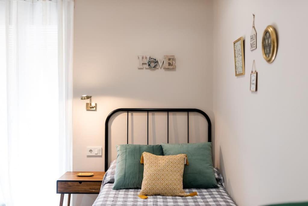Emblematic Apartment In The Realejo Гранада Екстериор снимка